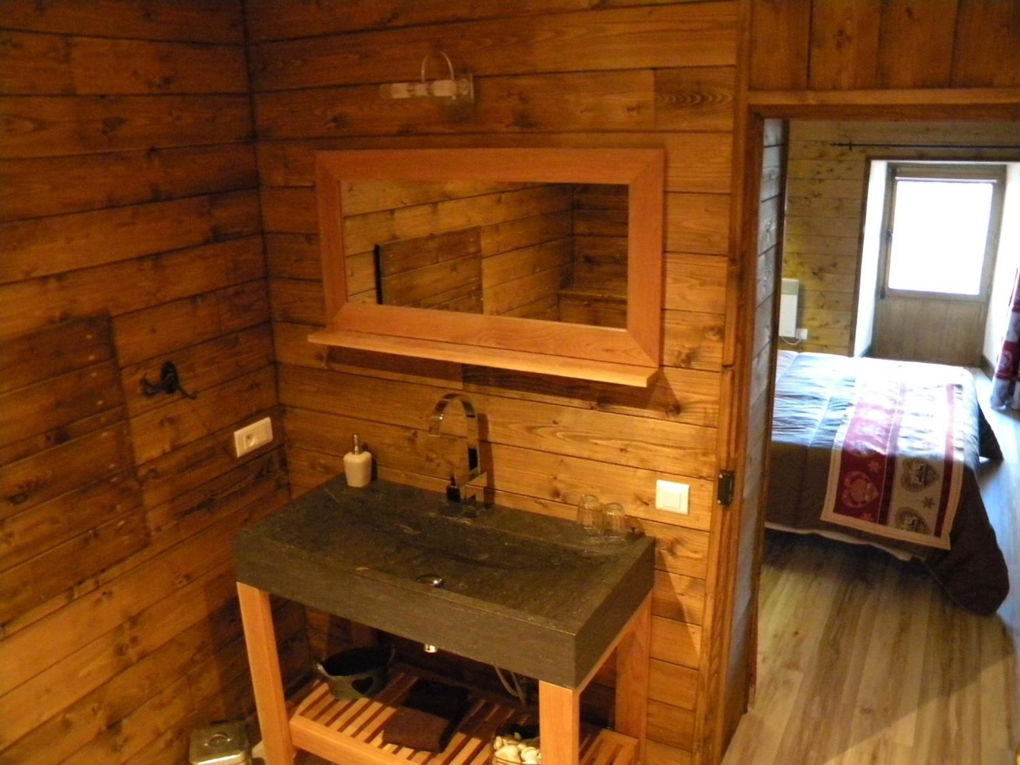 Bed & Breakfast D'hotes Coeur De Bastie Et Ranch Du Levezou