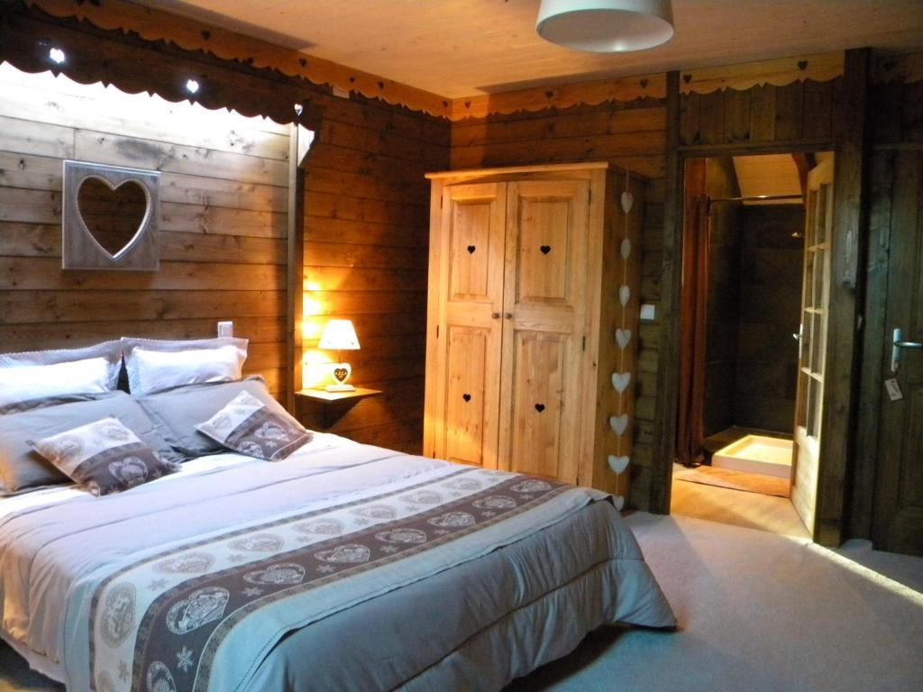 D'hotes Coeur De Bastie Et Ranch Du Levezou Bed & Breakfast